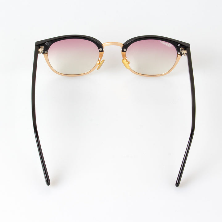 #combinazione-colore_nero-rosa-shock
